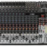 Consola Analoga 22 Canales Behringer Xenyx X2222USB